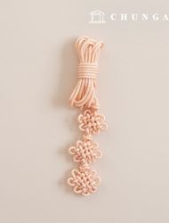 Traditional Knot 3 Tier Chrysanthemum Knot 07 Ivory