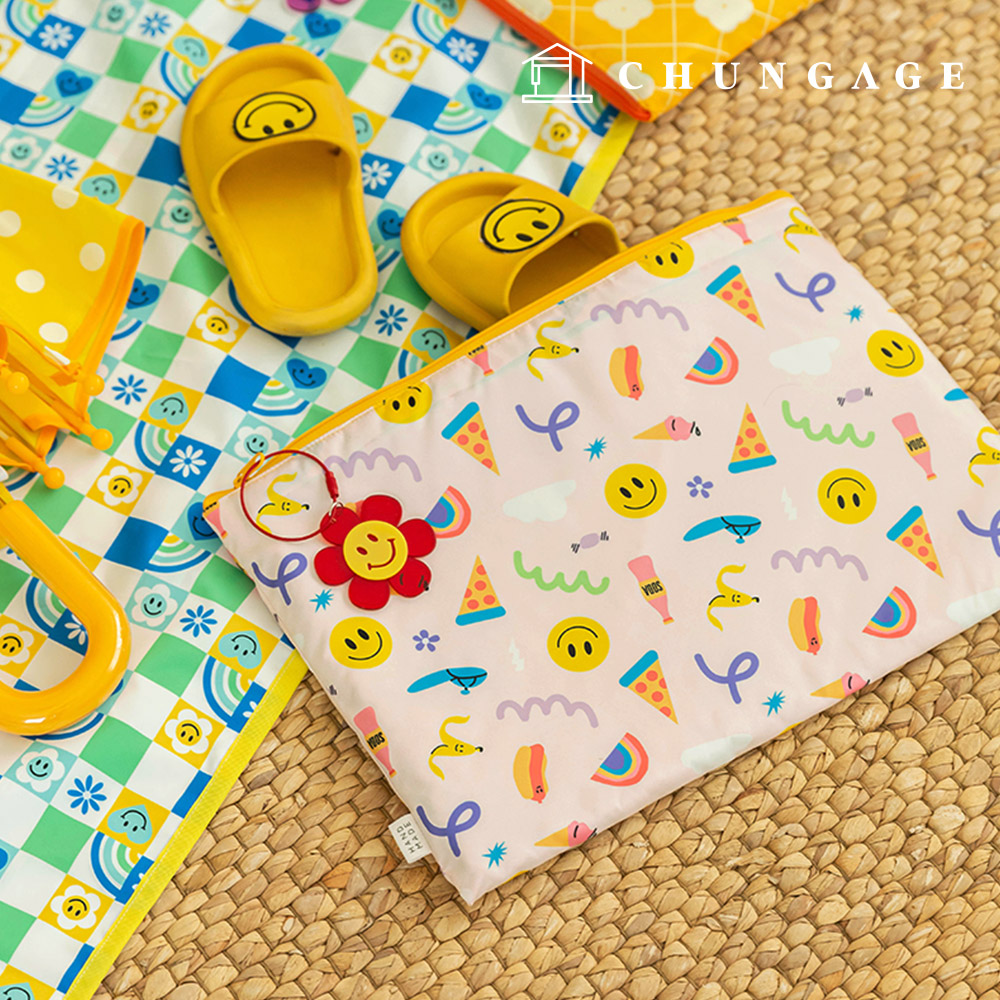 Waterproof Cloth DTP Waterproof Fabric Wide Width Pattern Fabric Smiley W095